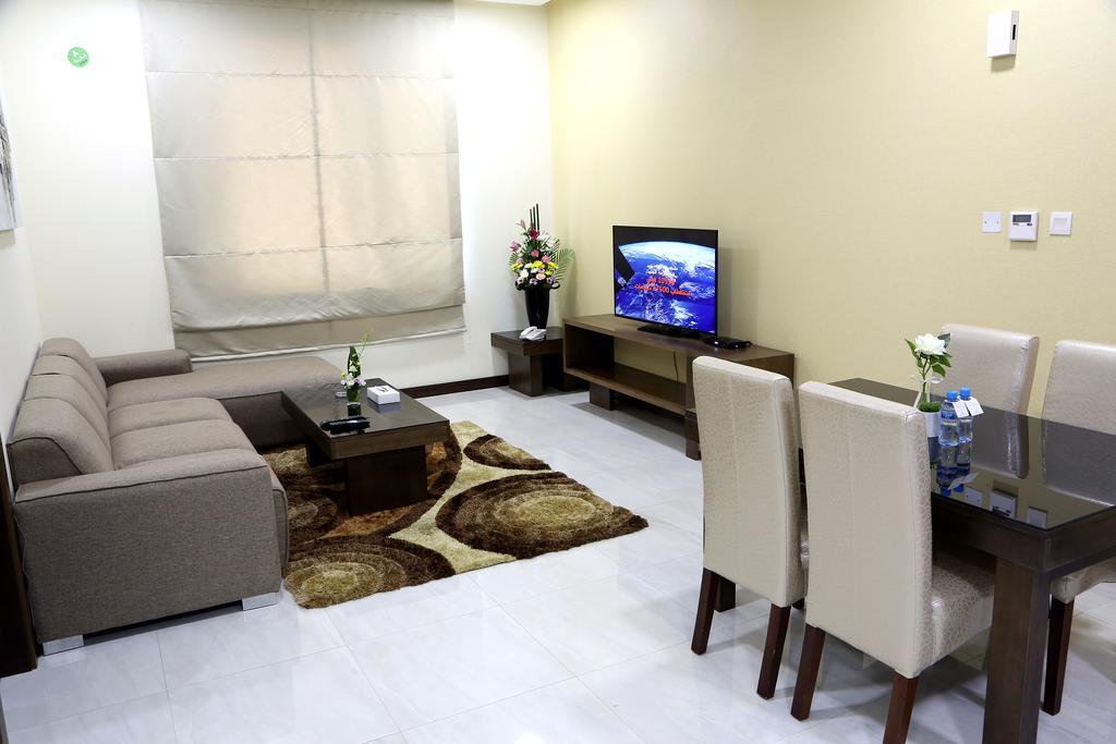 Belle Tower Apartments Манама Экстерьер фото