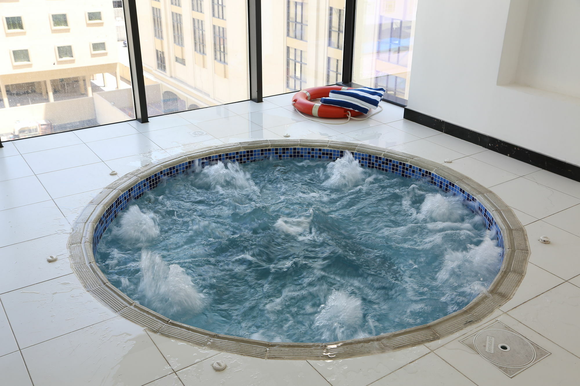 Belle Tower Apartments Манама Экстерьер фото
